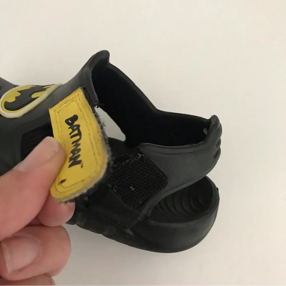 Batman Water Shoes Size 7 toddler